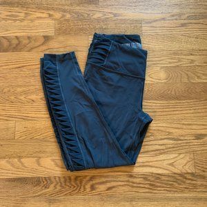 VS Total Knockout Twisted Pleat Legging